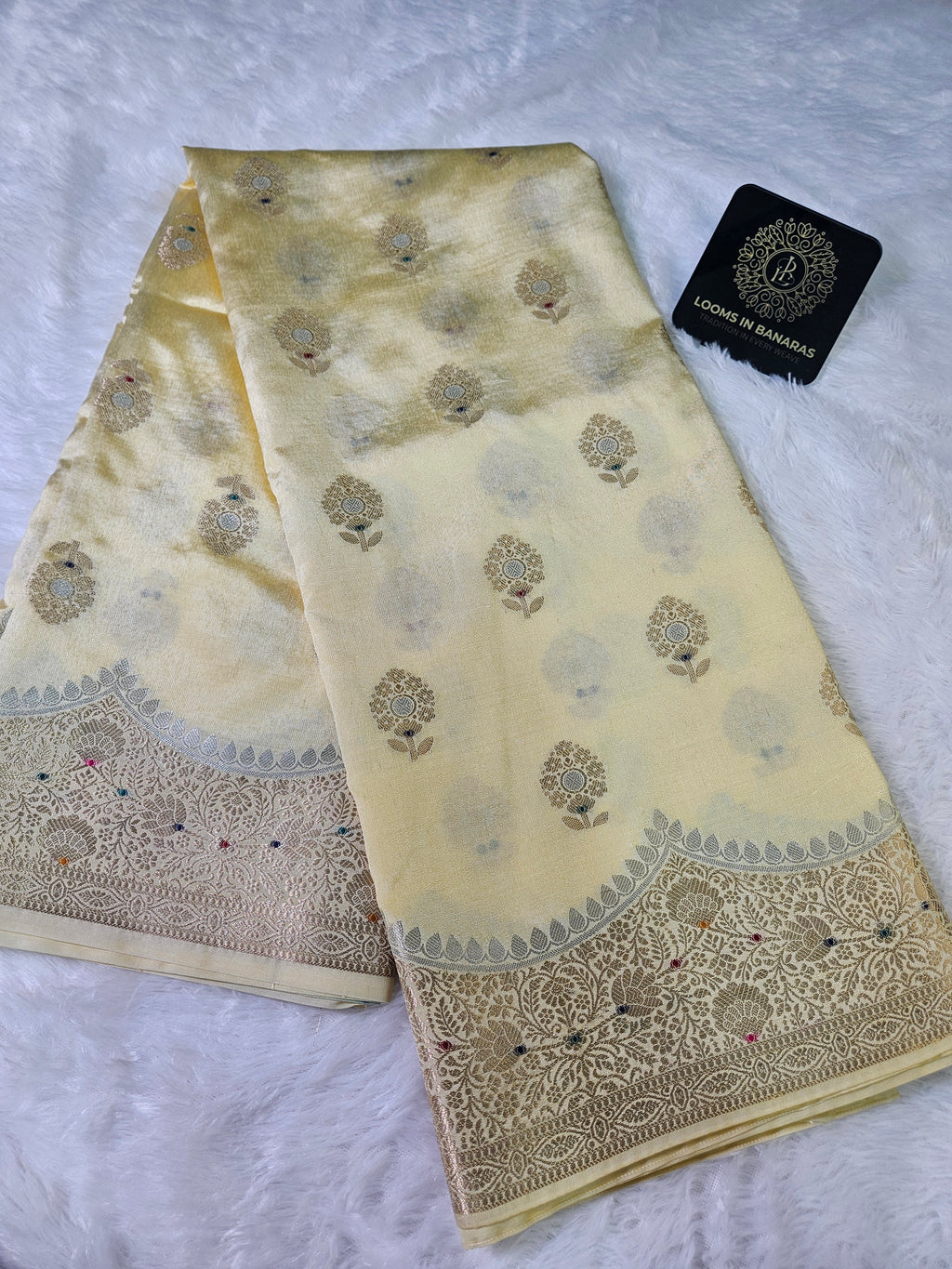 Banarasi Cream Raw Mango Silk Crown Border Booti Saree