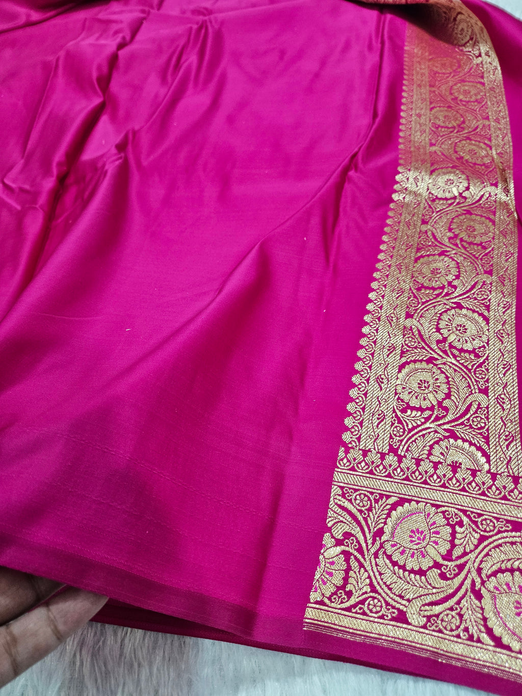 Banarasi Rani Pink Mashru Silk Banarasi Border Booti Saree
