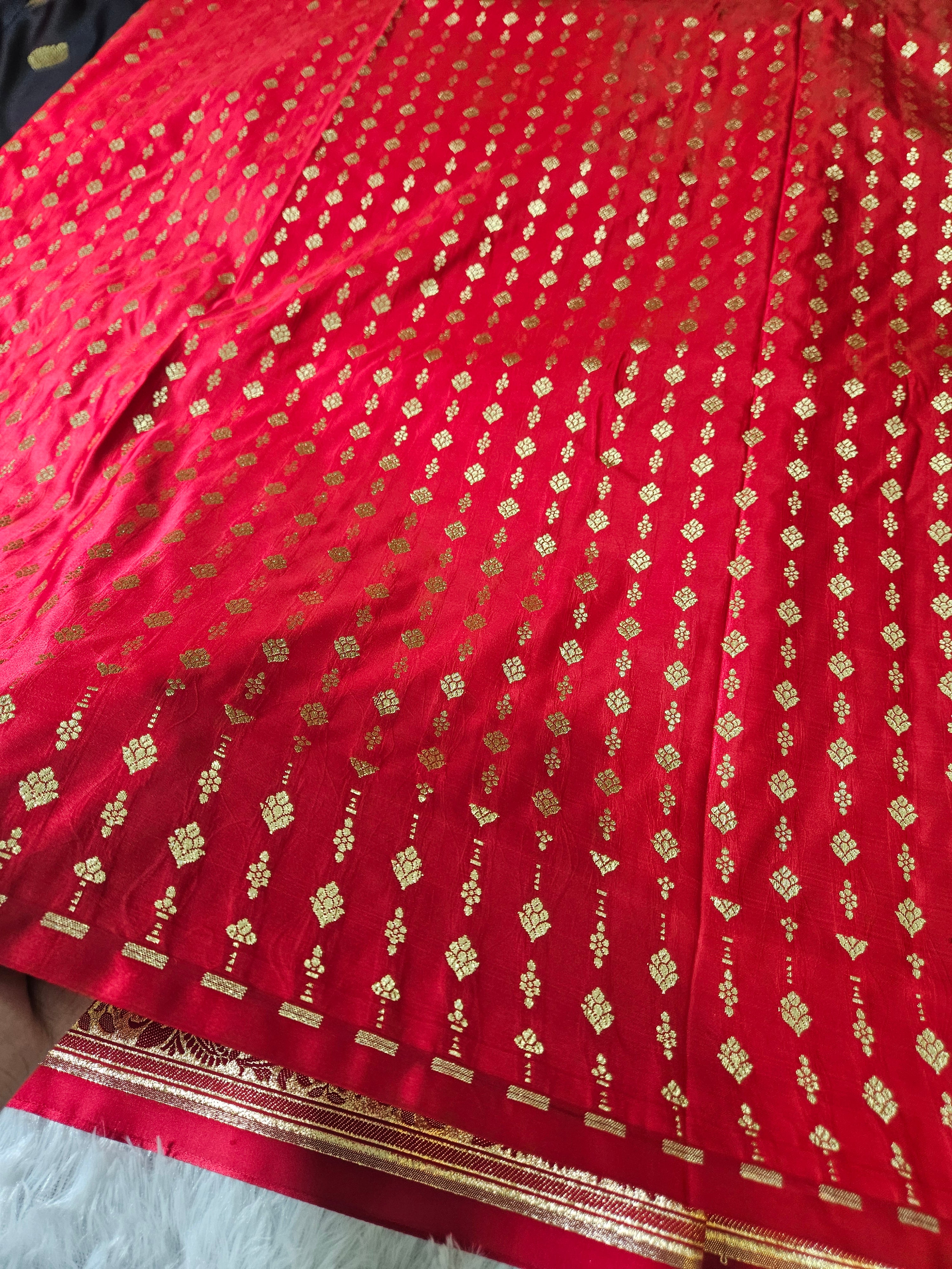 Banarasi Burgundy and Red Contrast Mashru Silk Banarasi Border Booti Saree